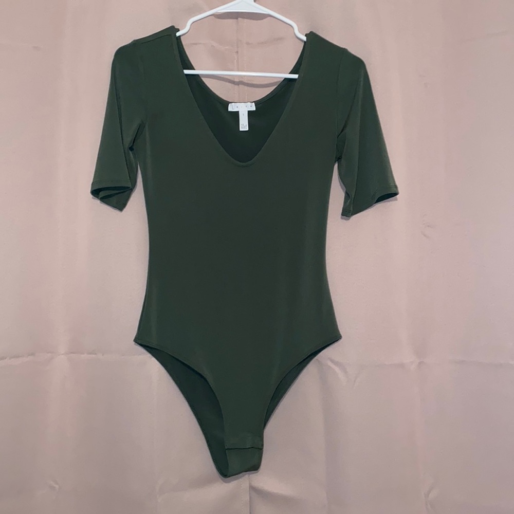 Leith army green short sleeve bodysuit